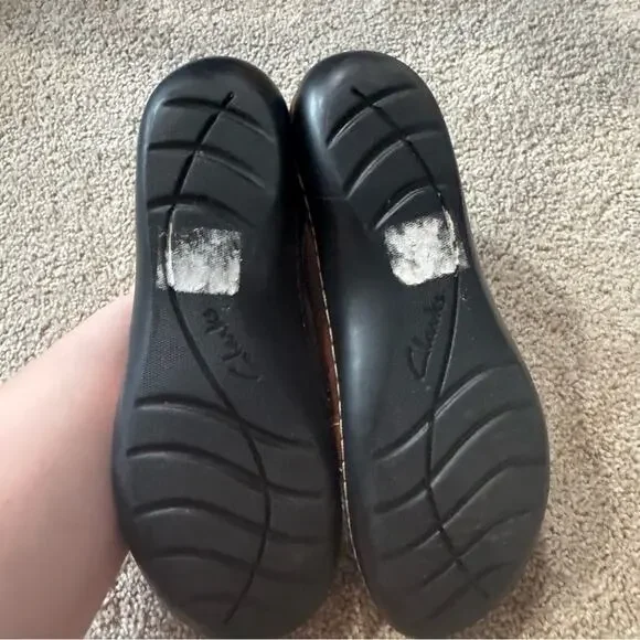 Clarks Brown Leather Women's Loafers Closed Toes Women's Size 9.5 Dressy - Picture 7 of 10